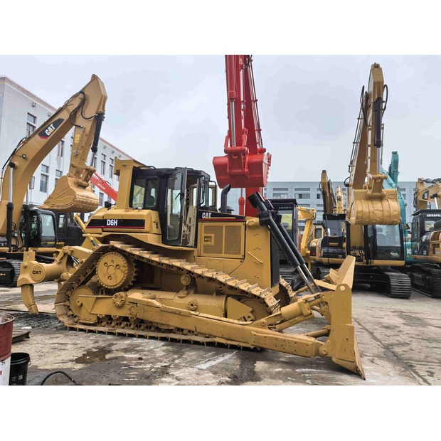 2020 كاتربيلر D6H-42124429