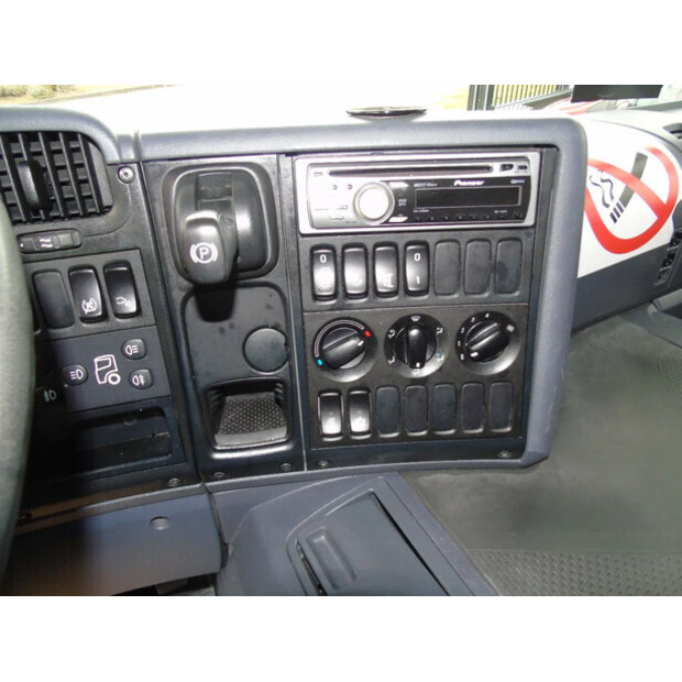 2006 سكانيا P270-42136454