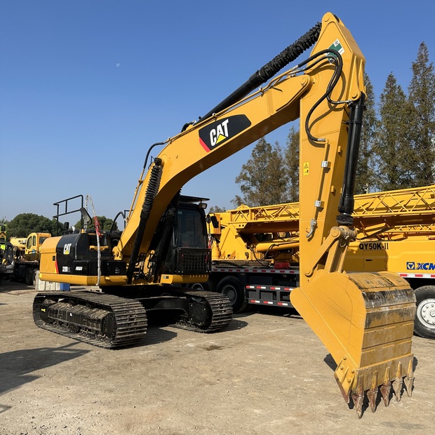 2024 كاتربيلر 320D-42136948