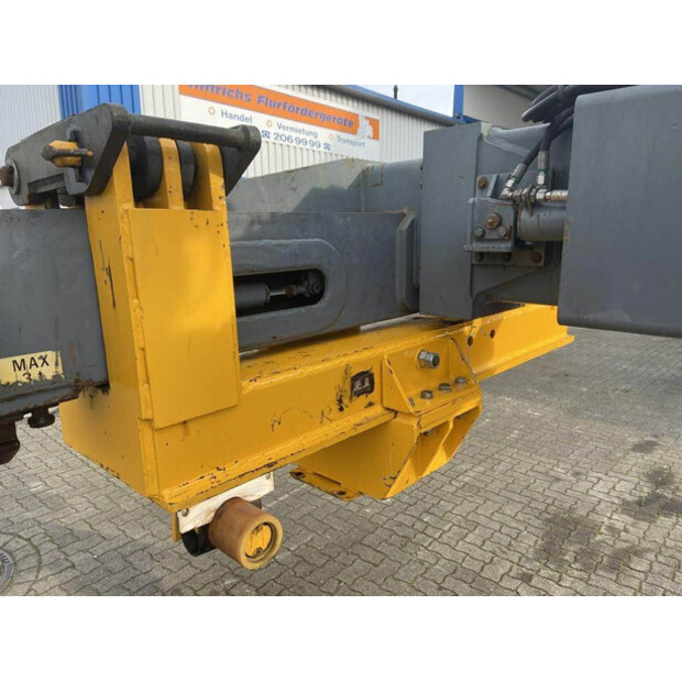 2009 Seith PIPEHANDLING REACHSTACKER 15036-42137015