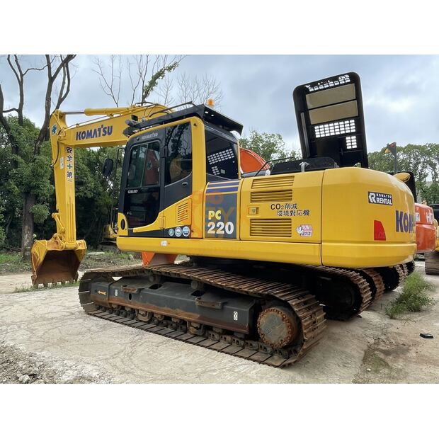 2023 Komatsu PC220-8-42148437
