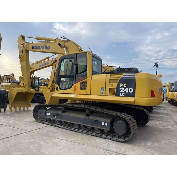 2023 كوماتسو PC240-8-42148442