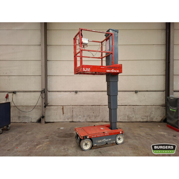 2013 SkyJack SJ16-42149743