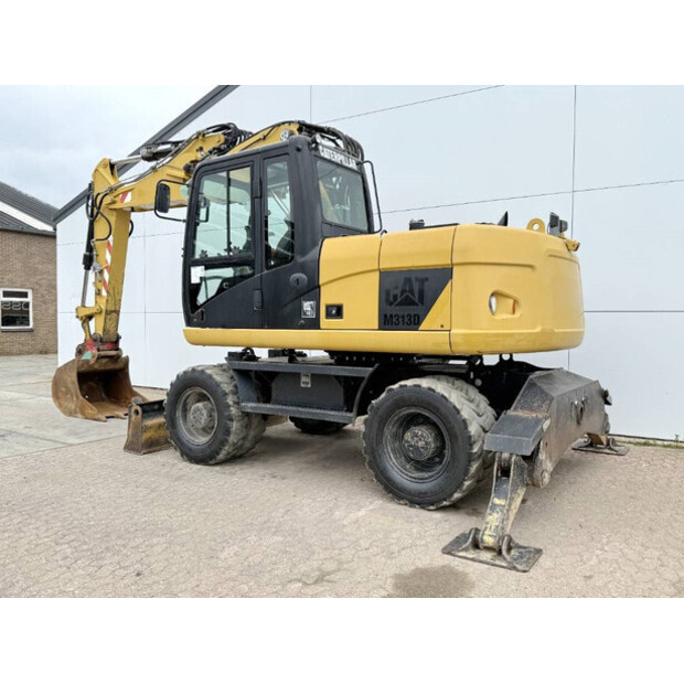 2010 Caterpillar M313D-42149879