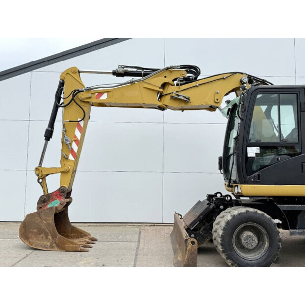 2010 Caterpillar M313D-42149926