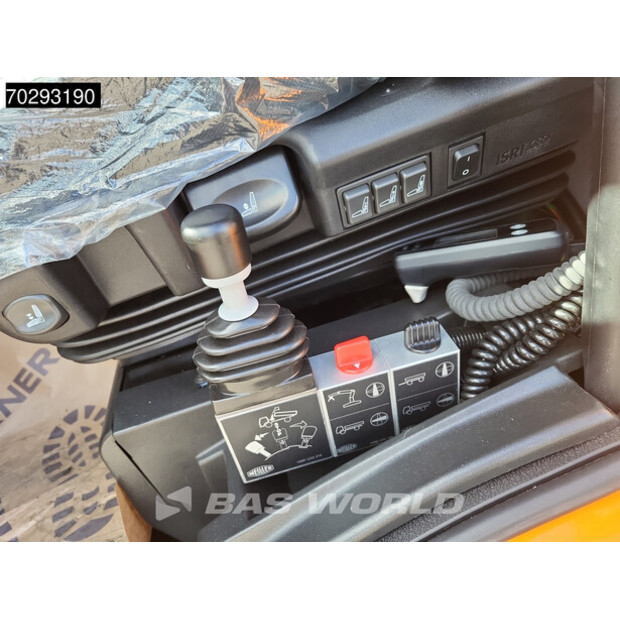 2024 ايفكو 80EL220/P-42150756