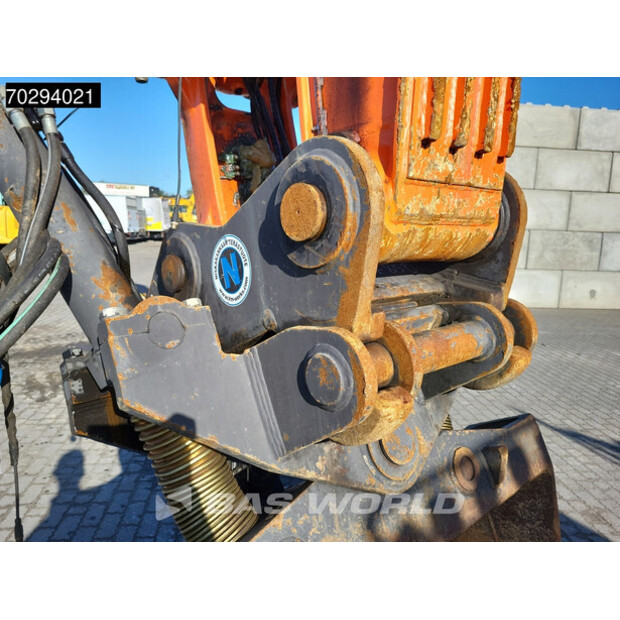 2018 Hitachi ZX300LC-6-42150862