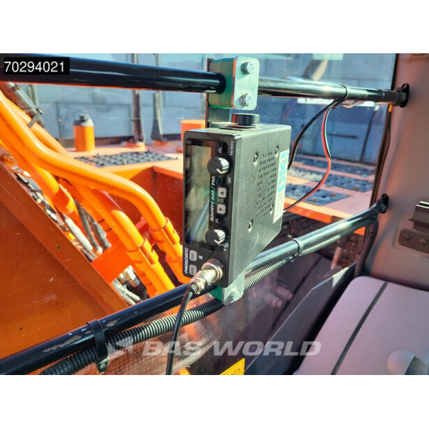 2018 Hitachi ZX300LC-6-42150864