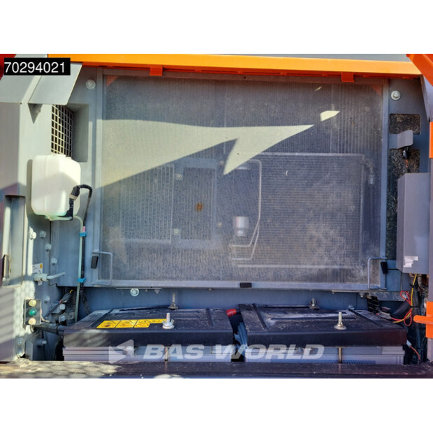 2018 Hitachi ZX300LC-6-42150870