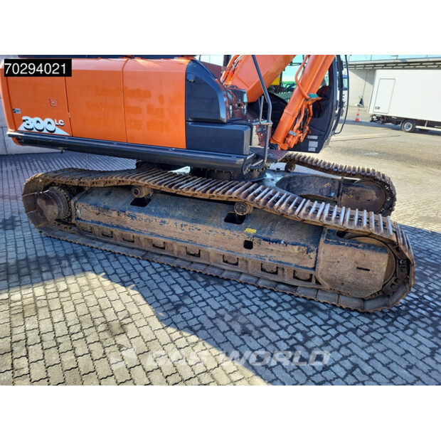 2018 Hitachi ZX300LC-6-42150871