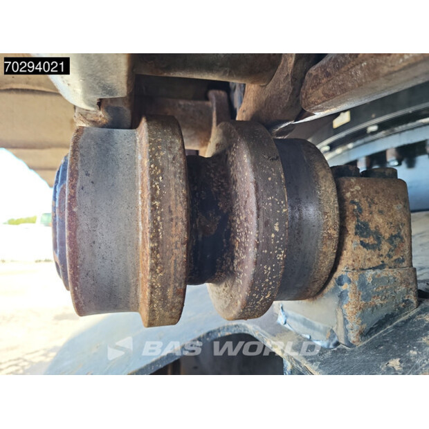 2018 Hitachi ZX300LC-6-42150874