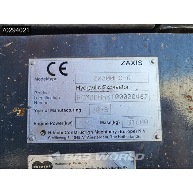 2018 Hitachi ZX300LC-6-42150879