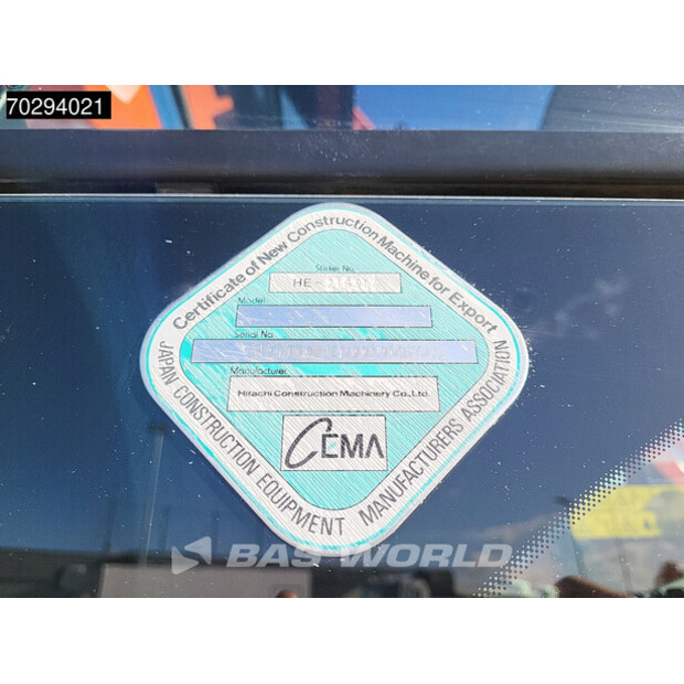 2018 Hitachi ZX300LC-6-42150881