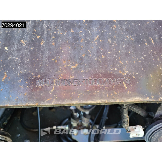 2018 Hitachi ZX300LC-6-42150896