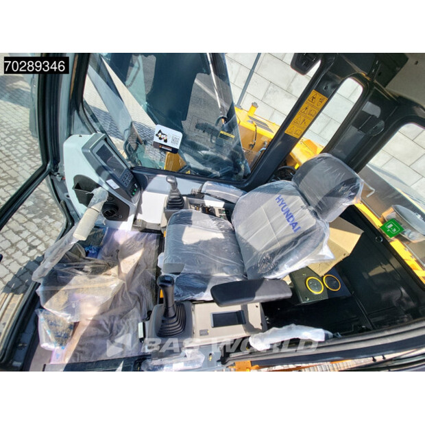 2025 Hyundai R210-42152118