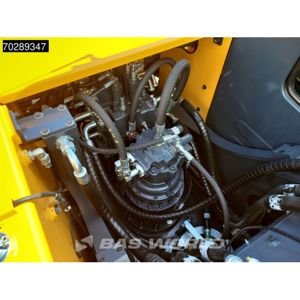 2025 هيونداي R210-42152146