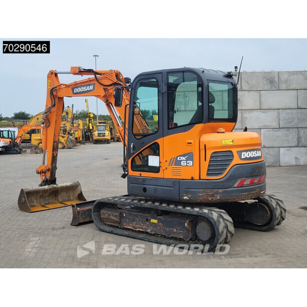 2020 دووسان DX63-3-42152164