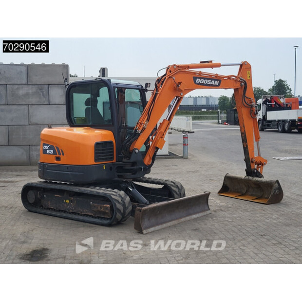 2020 دووسان DX63-3-42152167