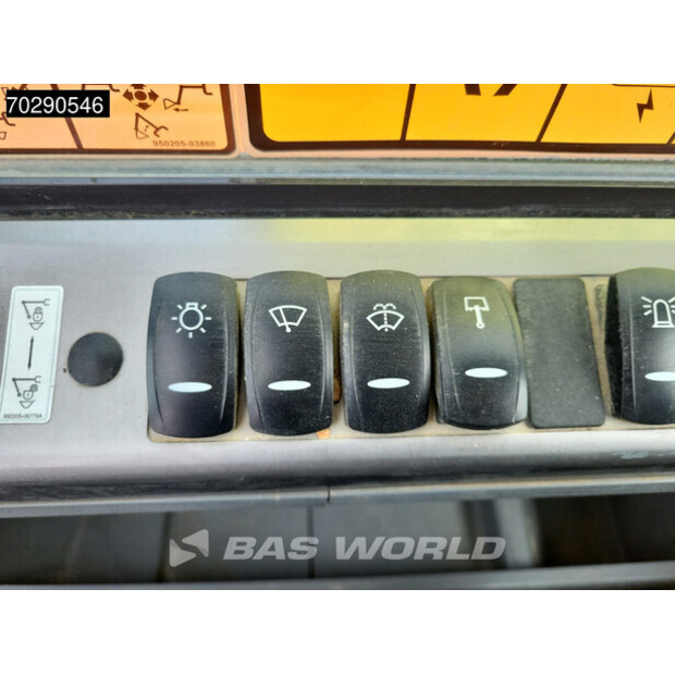 2020 دووسان DX63-3-42152209