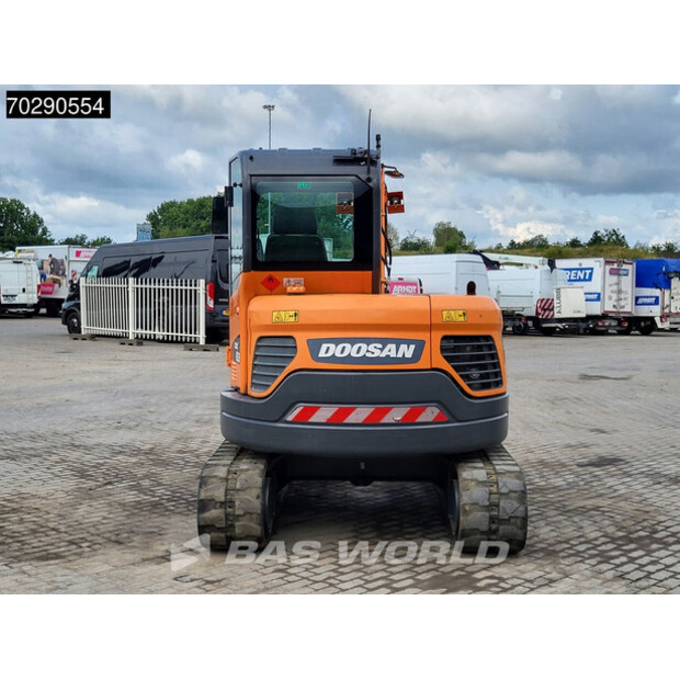 2021 دووسان DX63-3-42152222