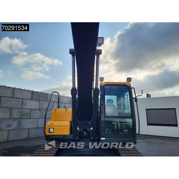 2025 هيونداي R215L-42152701
