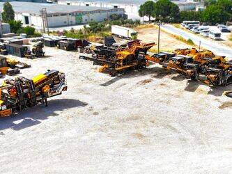 2025-fabo-compact-180-42153263