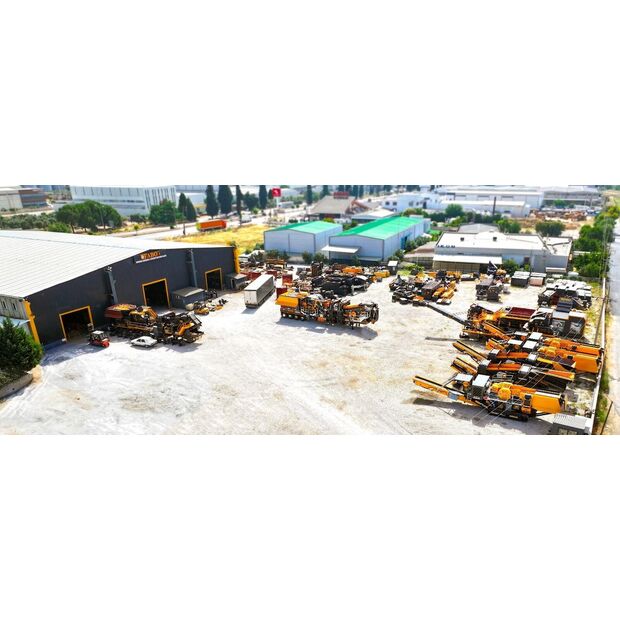 2025 FABO Compact-180-42153264