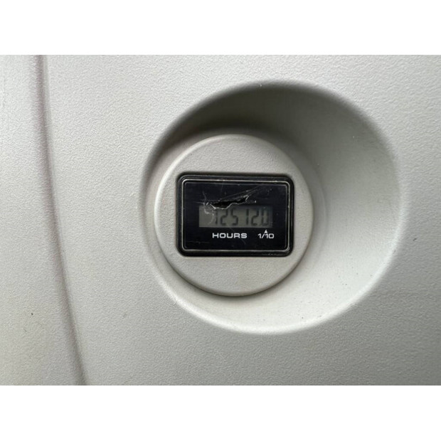2014 كوبيلكو SK500LC-9-42171599