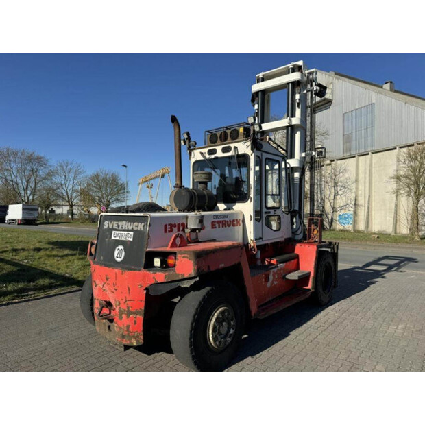2016 Svetruck 13.6-120-32-42174025