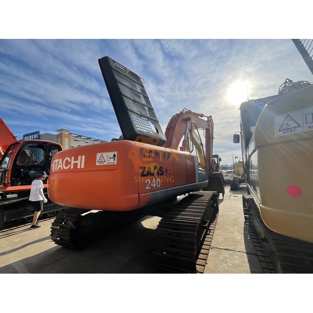 2023 Hitachi ZX240-42175861