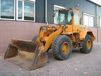 صورة ل شيولات 2000 هيونداي HL740-3