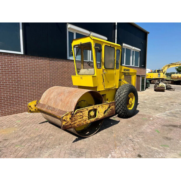 1982 بوماج BW170D-42177458