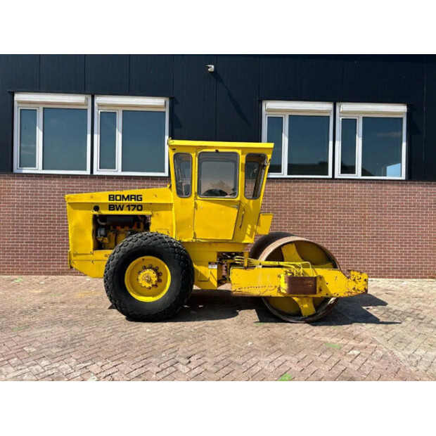 1982 بوماج BW170D-42177468