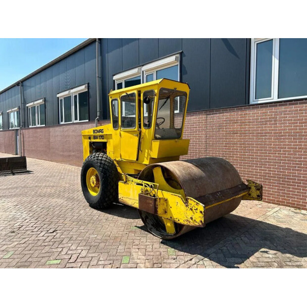 1982 بوماج BW170D-42177469