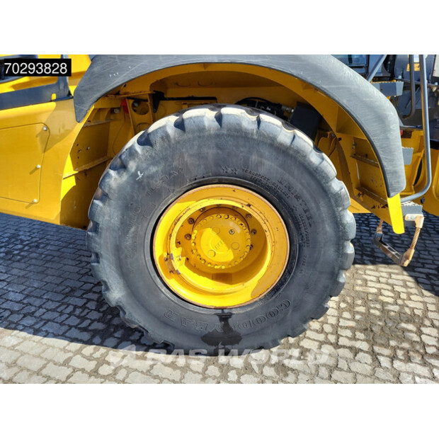 2020 بيل B30E-42178458