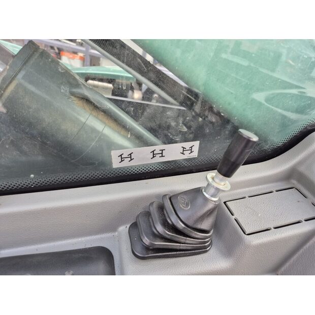 2023 كرامر KT276-42182658