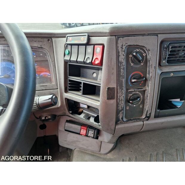 2005 رينو PREMIUM-42191973