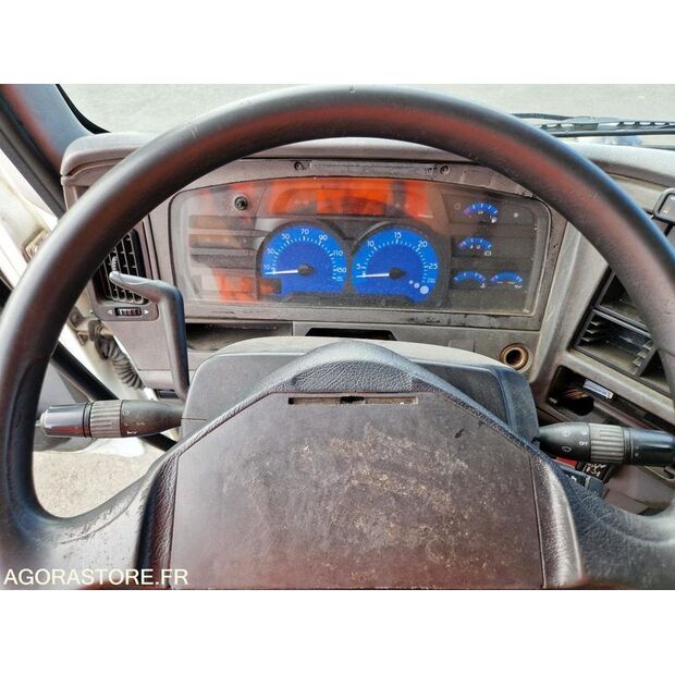 2005 رينو PREMIUM-42191974