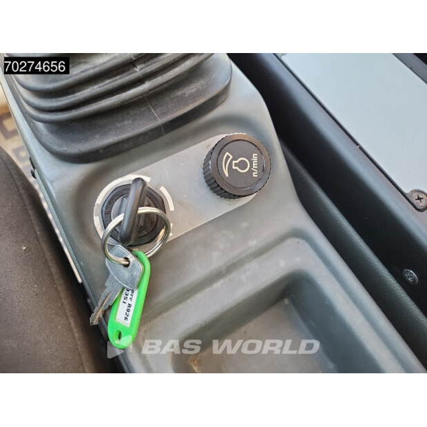 2018 ليبهير R926 LC-42193850