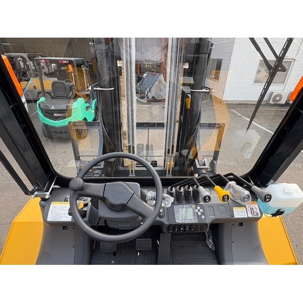 2025 TCM FD80-4-42194856