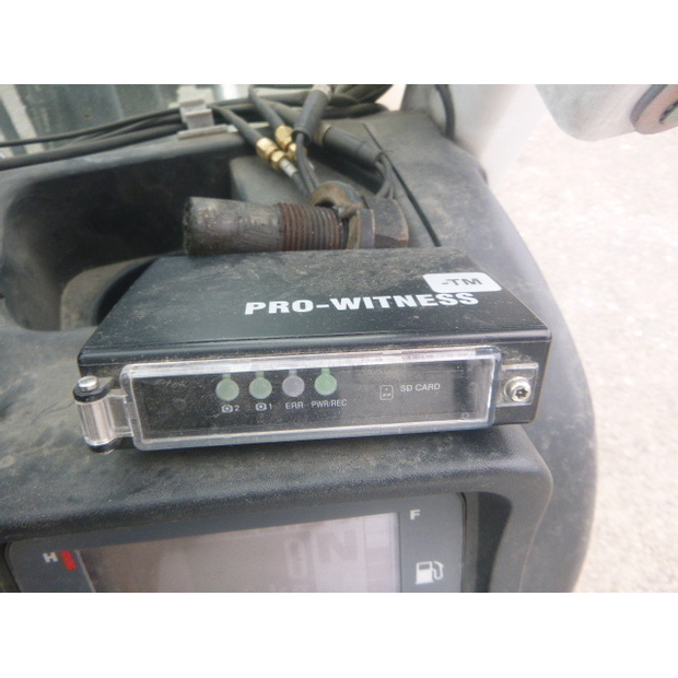 2017 UNICARRIERS FHD30T5-42195041