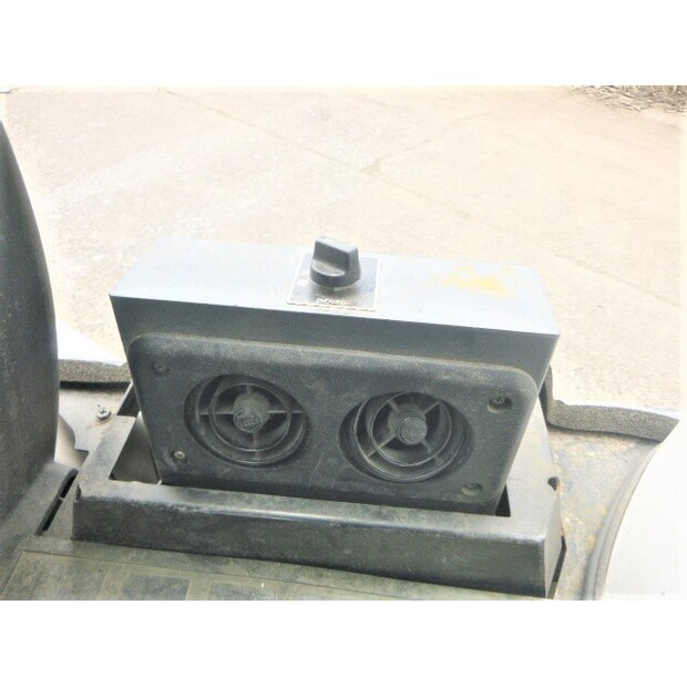 2017 UNICARRIERS FHD30T5-42195044