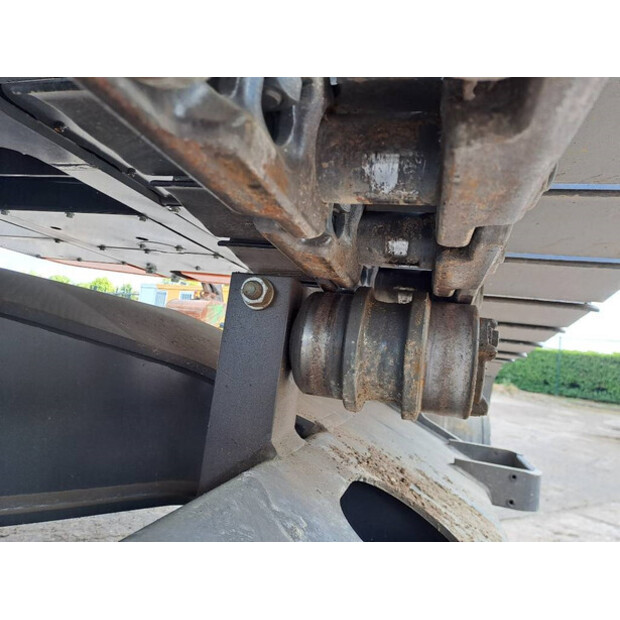2025 Develon DX225LC-7M-42195210