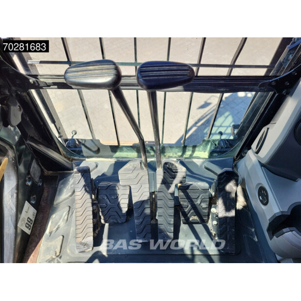 2018 Caterpillar 325FL-42196747