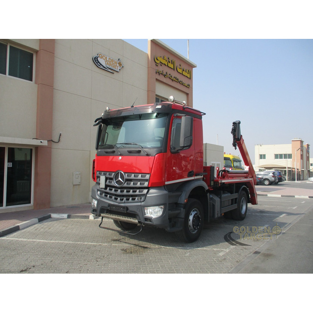 2015 Mercedes-Benz 1832-42197421
