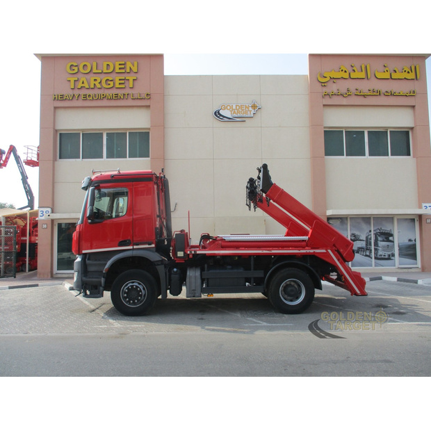 2015 Mercedes-Benz 1832-42197424