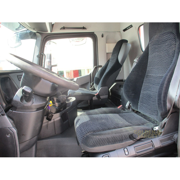 2015 Mercedes-Benz 1832-42197429