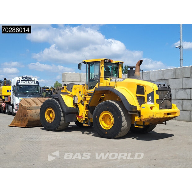 2013 فولفو L250G-42197696