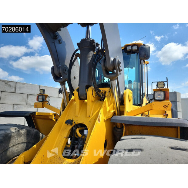 2013 فولفو L250G-42197703