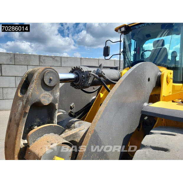 2013 فولفو L250G-42197719